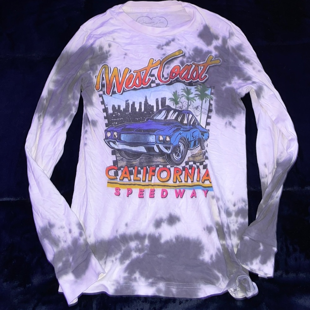 Graphic long sleeve tee